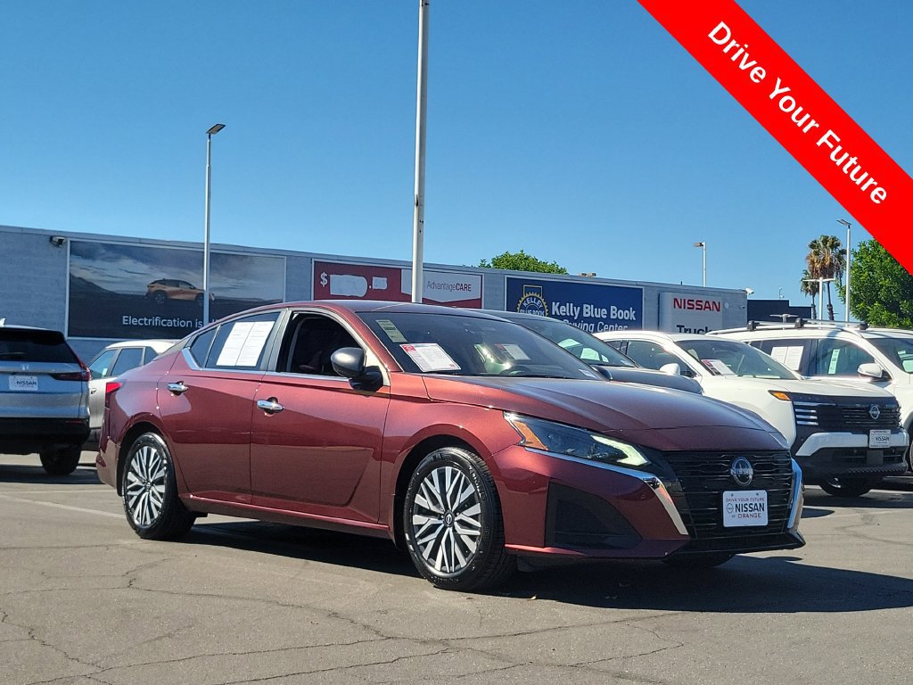 Used 2024 Nissan Altima 2.5 SV FWD image 31
