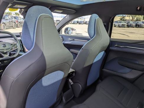 New 2026 Volvo EX30 Cross Country Ultra image 11