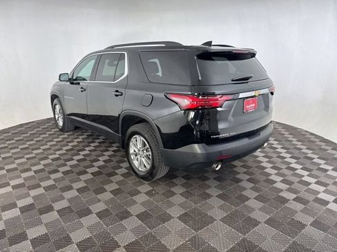 Used 2023 Chevrolet Traverse LT w/ Rear Camera Mirror Package AWD/4WD image 7