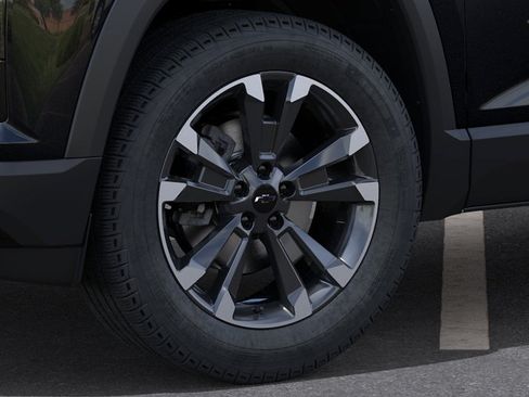 New 2026 Chevrolet Equinox RS w/ Convenience Package III FWD image 9