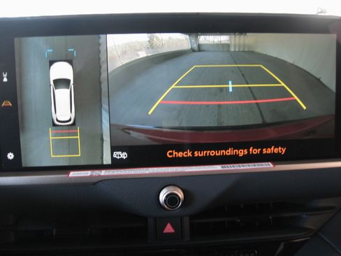 New 2025 Toyota Crown Signia image 17