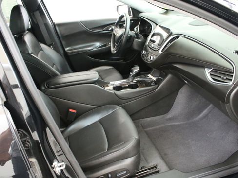 Used 2023 Chevrolet Malibu LT w/ LPO, Floor Liner Package FWD image 32