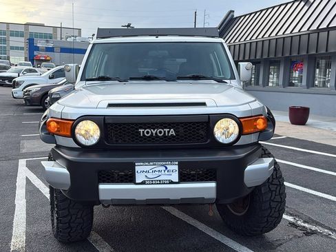 Used 2008 Toyota FJ Cruiser 4WD image 8