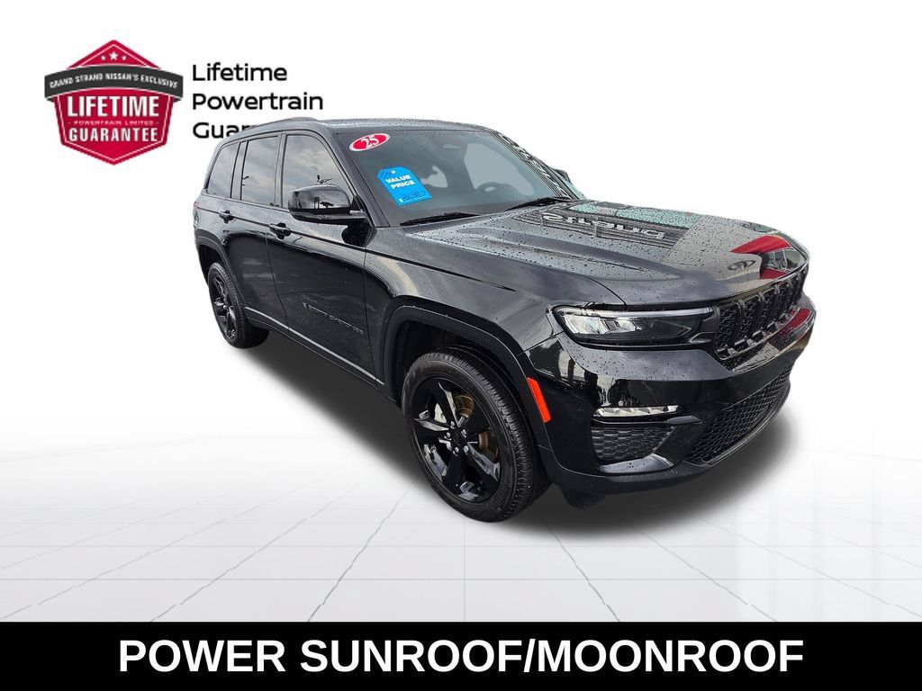 Used 2025 Jeep Grand Cherokee Limited w/ Black Appearance Package RWD image 6