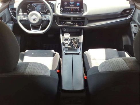 Used 2023 Nissan Rogue SV FWD image 11