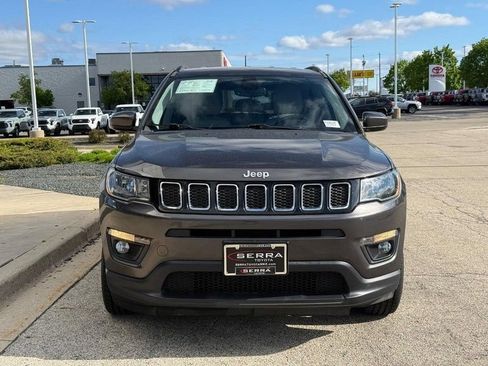 Used 2019 Jeep Compass Latitude w/ Popular Equipment Group FWD image 8