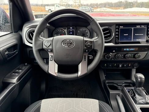 Certified 2022 Toyota Tacoma TRD Off-Road w/ Technology Package image 20