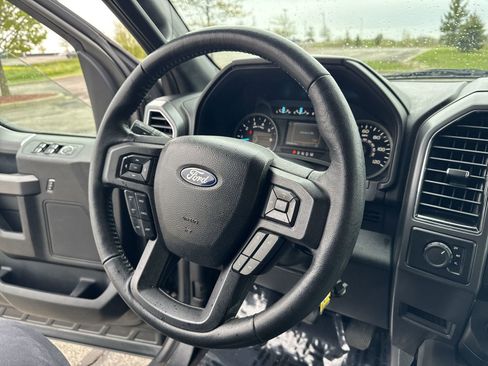 Used 2020 Ford F150 XLT w/ Equipment Group 302A Luxury AWD/4WD image 21