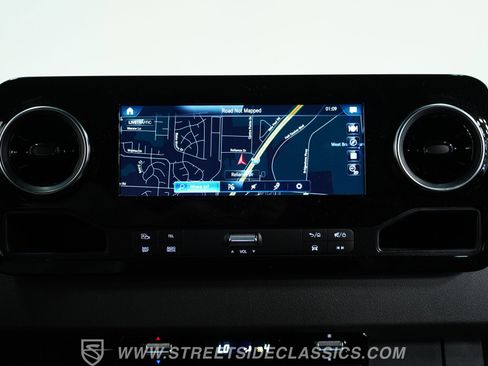 Used 2022 Mercedes-Benz Sprinter 2500 image 40