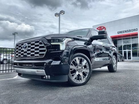 Used 2024 Toyota Sequoia Capstone AWD/4WD image 4