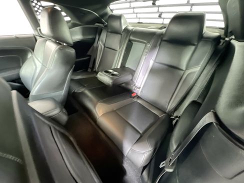 Used 2022 Dodge Challenger SXT w/ Plus Package image 23