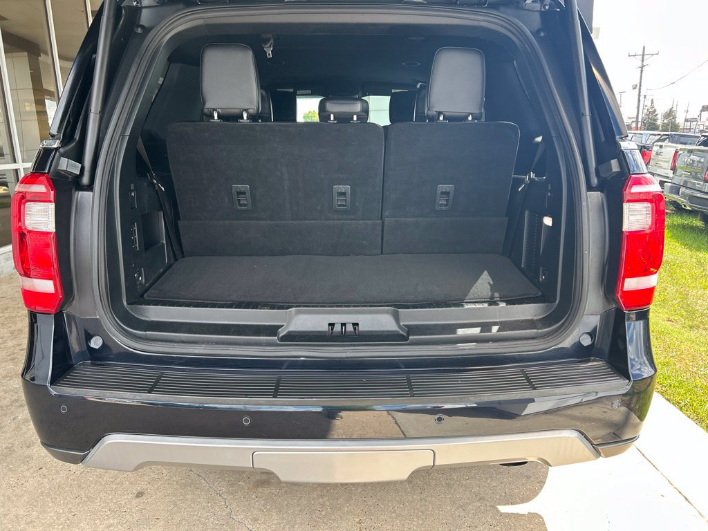 Used 2021 Ford Expedition XLT RWD image 12