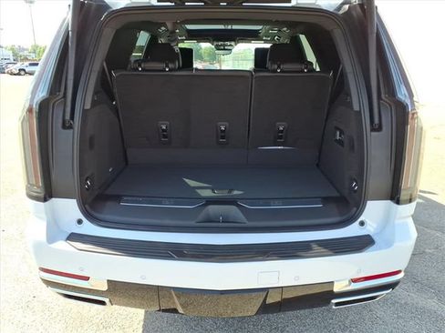 New 2026 Cadillac Escalade Luxury w/ Touring Package AWD/4WD image 5