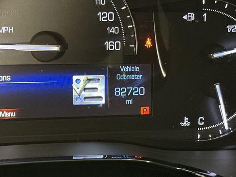 Used 2017 Cadillac XT5 Luxury w/ Driver Awareness Package FWD image 15