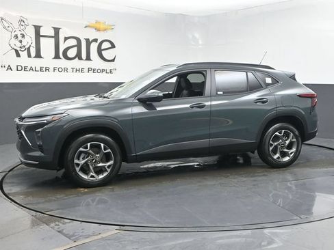 New 2026 Chevrolet Trax LT FWD image 10
