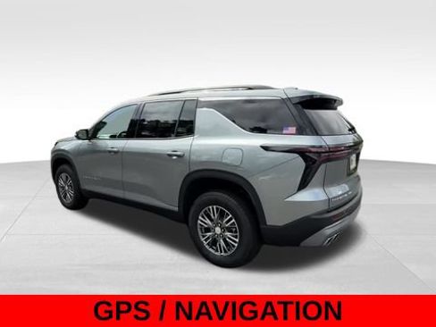 Used 2025 Chevrolet Traverse LT AWD/4WD image 5