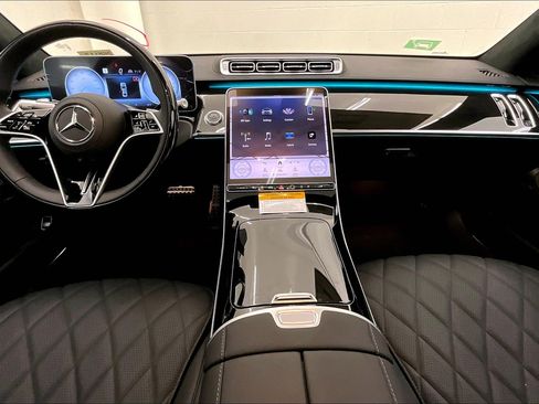 New 2026 Mercedes-Benz S 580e 4MATIC Sedan image 4