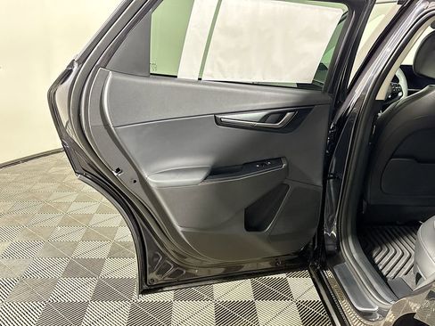 New 2025 Kia EV6 Wind image 19