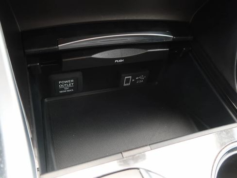 Used 2018 Acura TLX V6 w/ Technology Package FWD image 32