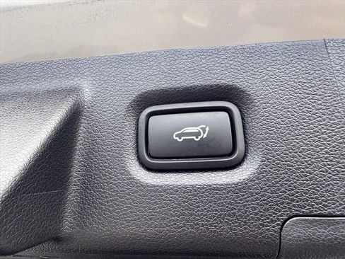 Used 2023 Hyundai Santa Fe SEL AWD/4WD image 12