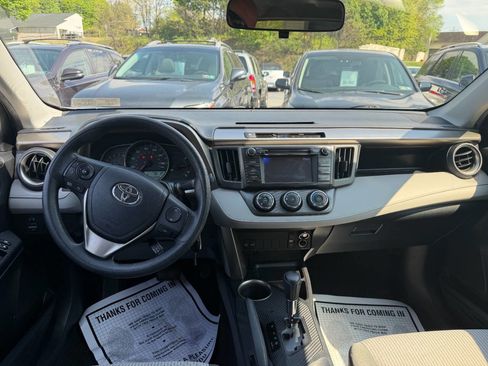 Used 2013 Toyota RAV4 LE image 31