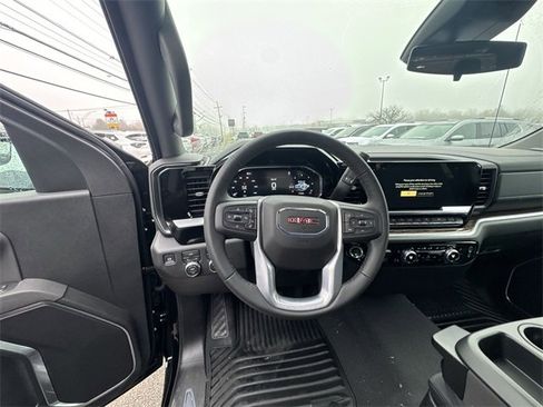 New 2026 GMC Sierra 1500 Elevation image 12