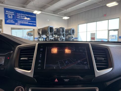 Used 2016 Honda Pilot Touring image 12