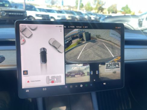 Used 2021 Tesla Model 3 Long Range image 16