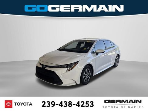 Used 2022 Toyota Corolla LE FWD image 1