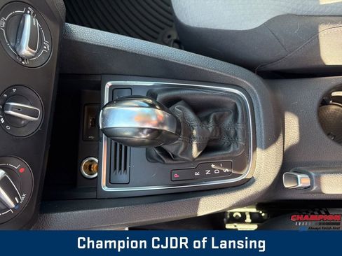 Used 2017 Volkswagen Jetta S image 31