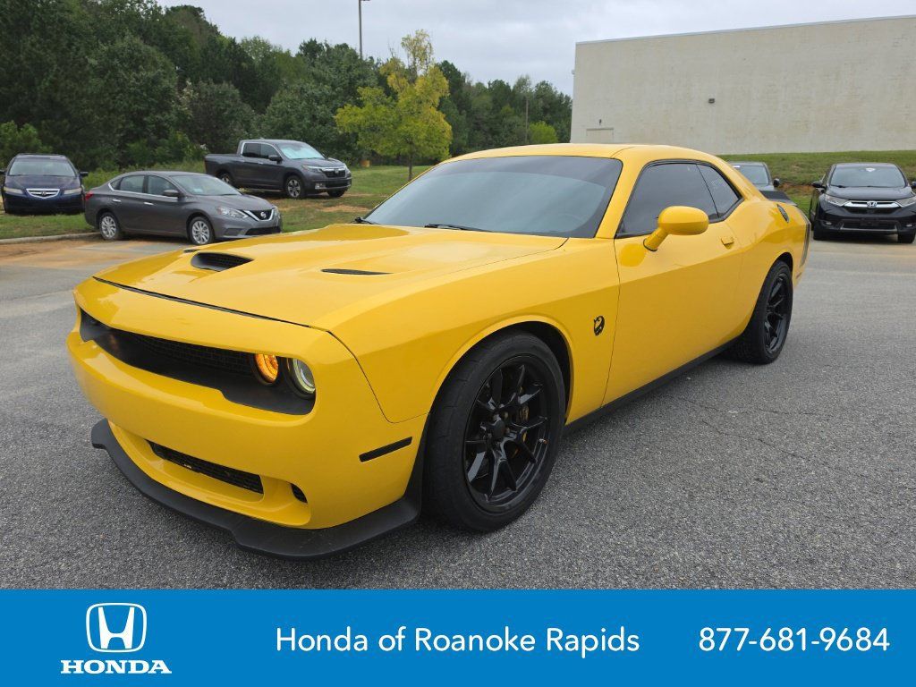 Used 2018 Dodge Challenger R/T Scat Pack w/ Dynamics Package RWD image 1