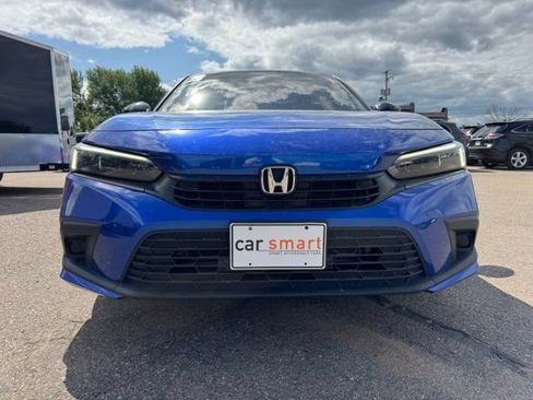 Used 2023 Honda Civic Sport image 2