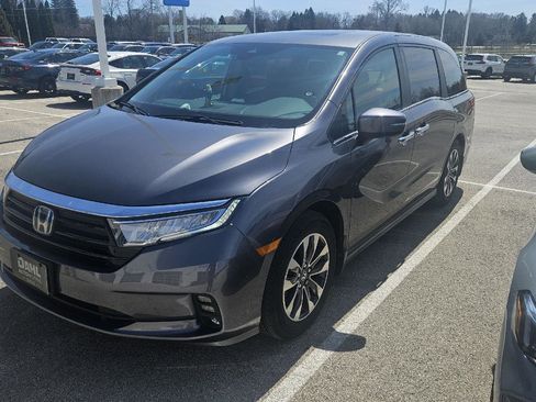 Used 2024 Honda Odyssey EX-L image 3