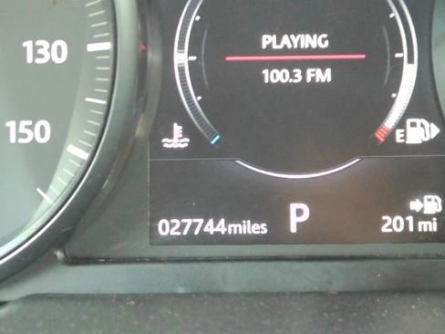 Used 2018 Land Rover Range Rover Evoque SE Dynamic image 40