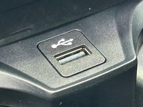 Used 2025 BMW i4 eDrive40 w/ Premium Package RWD image 31