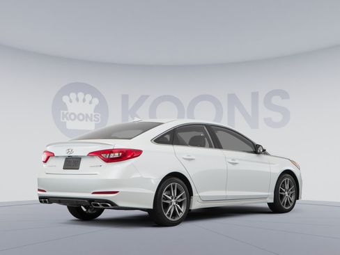 Used 2017 Hyundai Sonata Sport 2.0T FWD image 4