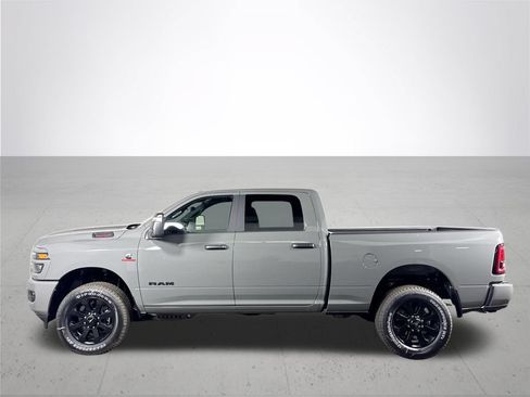 New 2026 RAM 2500 Big Horn AWD/4WD image 9