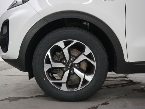 Used 2020 Kia Sportage LX w/ LX Popular Package AWD/4WD image 28