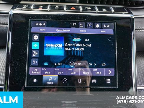 Used 2025 Jeep Grand Cherokee Altitude AWD/4WD image 38