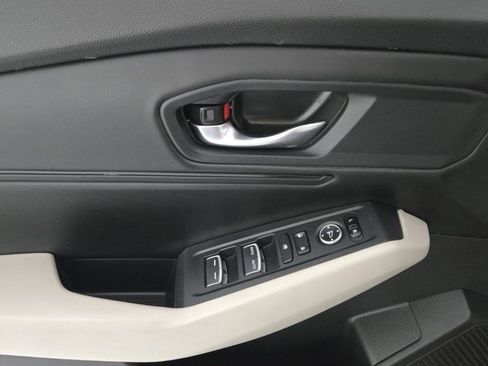 Used 2024 Honda Accord EX image 10