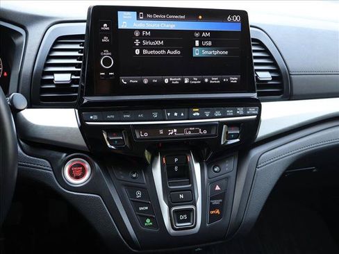 Used 2025 Honda Odyssey EX-L image 16