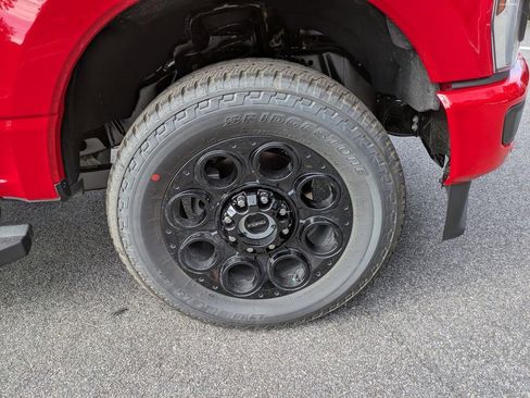 New 2026 Ford F250 Lariat w/ Black Appearance Package image 11