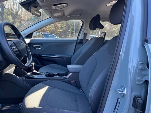 Used 2025 Kia K4 LXS image 25