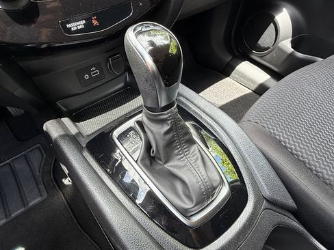 Used 2022 Nissan Rogue Sport S AWD/4WD image 23