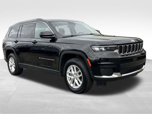 Used 2023 Jeep Grand Cherokee L Laredo image 5