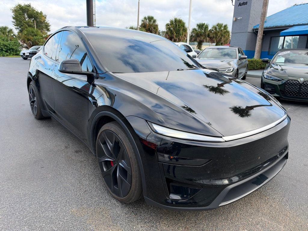 Used 2026 Tesla Model Y Performance AWD/4WD image 4