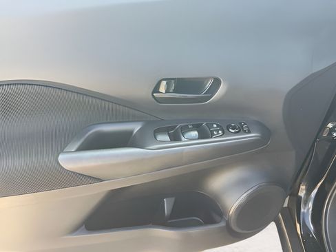 Used 2024 Nissan Kicks S FWD image 13
