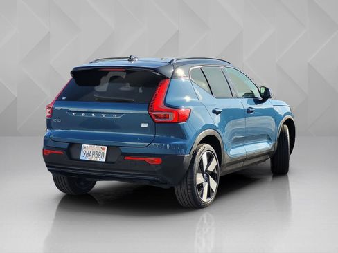 Certified 2023 Volvo XC40 Recharge Ultimate w/ Protection Package Premier image 6
