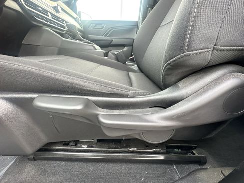 Used 2024 Chevrolet Colorado W/T image 12