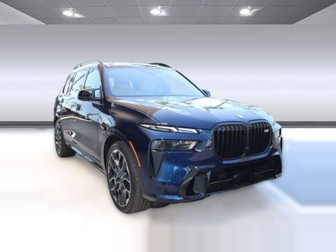 New 2026 BMW X7 M60i image 7